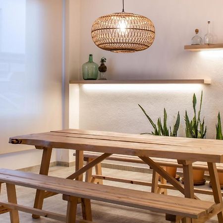 Hostal Residencia Nicolau San Antonio  Exterior photo