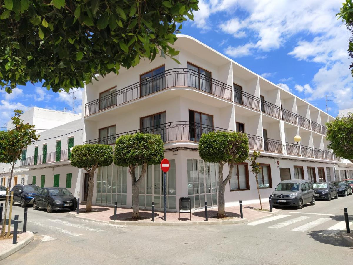 Hostal Residencia Nicolau San Antonio  Exterior photo