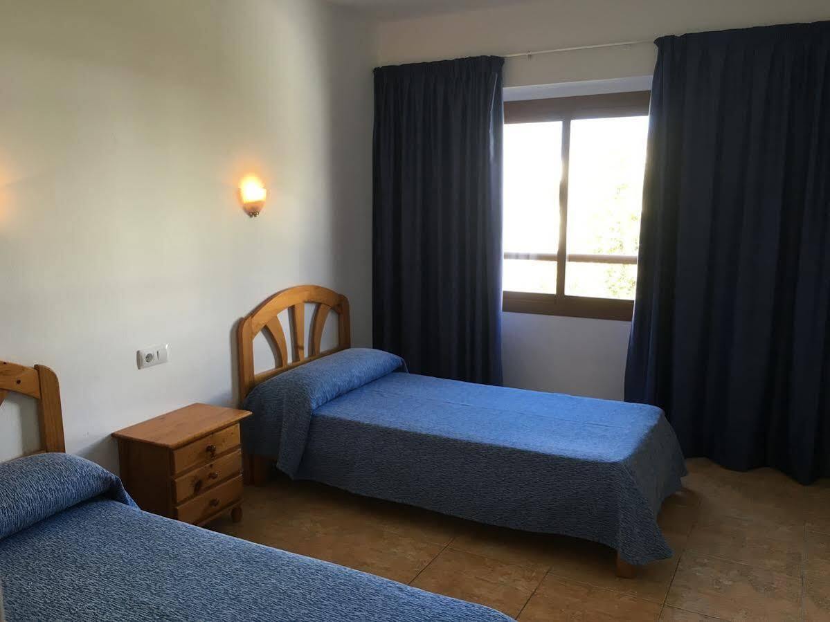 Hostal Residencia Nicolau San Antonio  Exterior photo